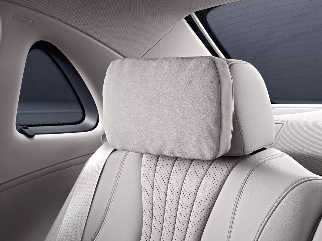 智者，大(dà)成丨新款梅賽德斯-奔馳E級車煥“芯”上市 再領豪華行政座駕典範(圖25)