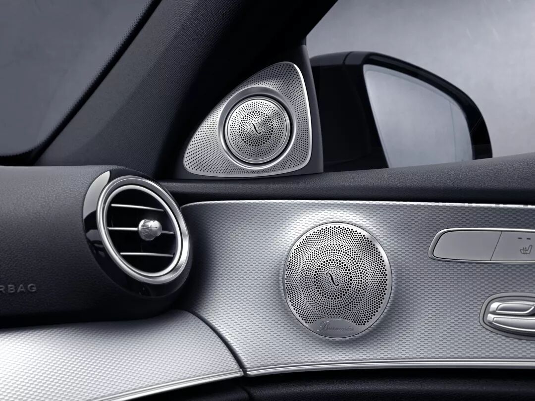 智者，大(dà)成丨新款梅賽德斯-奔馳E級車煥“芯”上市 再領豪華行政座駕典範(圖22)