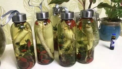 人参鹿茸鹿鞭泡酒的做法