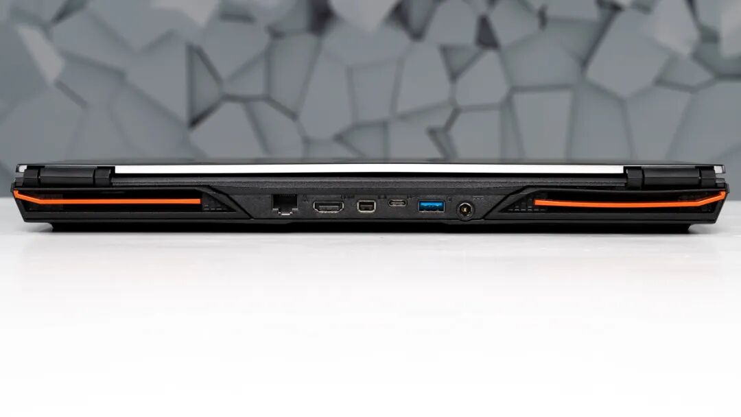 显卡拆了怎么装回去_拆显卡注意事项_显卡怎么拆下来