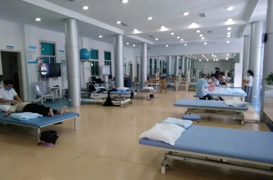 走进康复科——让患者重新燃起生活的勇气，自信且有尊严的活着