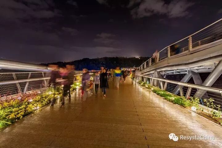 伊朗Tabiat人行天桥