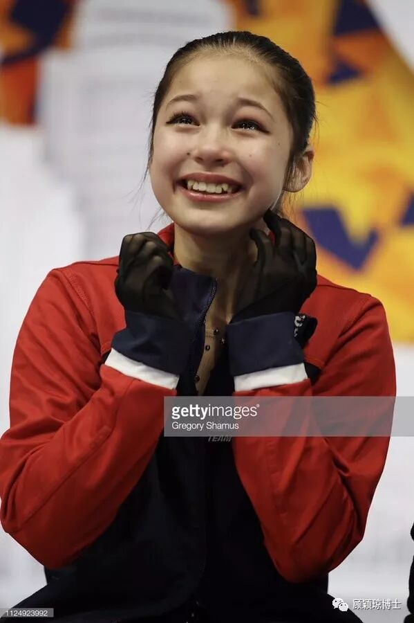 13岁混血全美最年轻花滑冠军 天使背后魔鬼在微笑