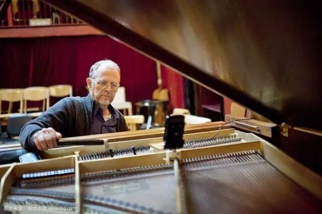 琴行装修效果图_琴行 收入(2)