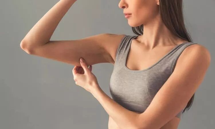 癌症“老大哥”胰腺癌，一发现就是晚期？4个早期症状，很清晰