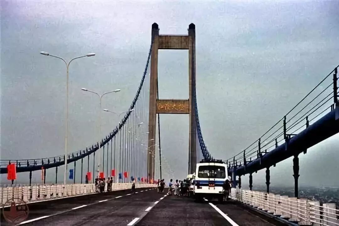 1分10秒江阴再上央视 网友：好威风