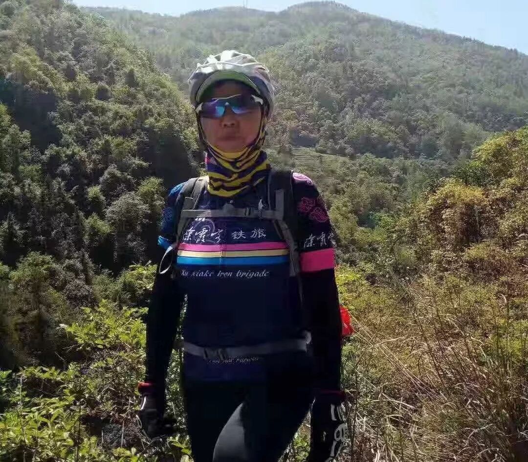 江阴夫妻38天骑车去宁夏 两人加起来超100岁