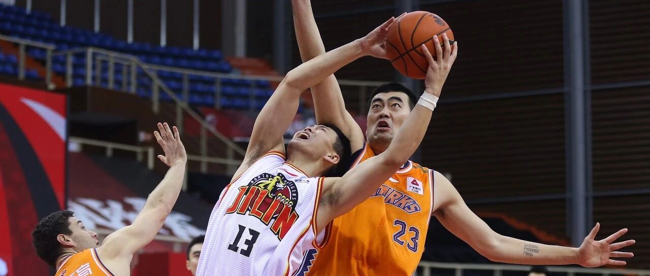 官宣：效力11年后，张兆旭离开上海男篮