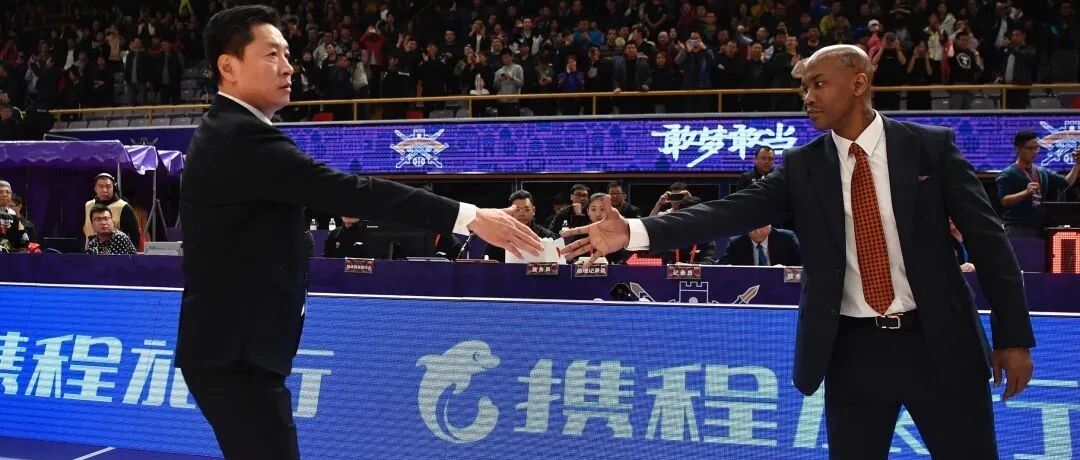 戾气中，CBA忙“灭火”！李春江、马布里遭2场禁赛！广东、辽宁大将遭重罚！