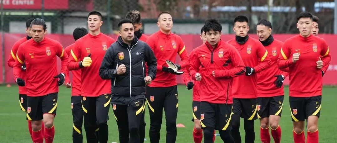 国足对阵日本最新名单曝光，这两人值得关注！