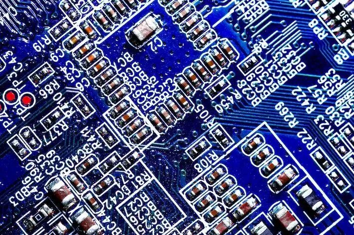 PCB設計時如何巧妙地擺放元器件的圖1