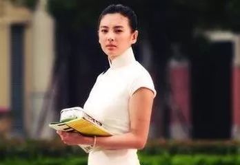 張雨綺暴打老公後宣布離婚:「去你媽的愛情」,男人就應該在家生娃帶孩子!
