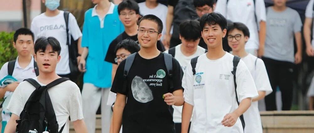 高考志愿如何填报？@海南高考生，这些时间段可登系统模拟演练→