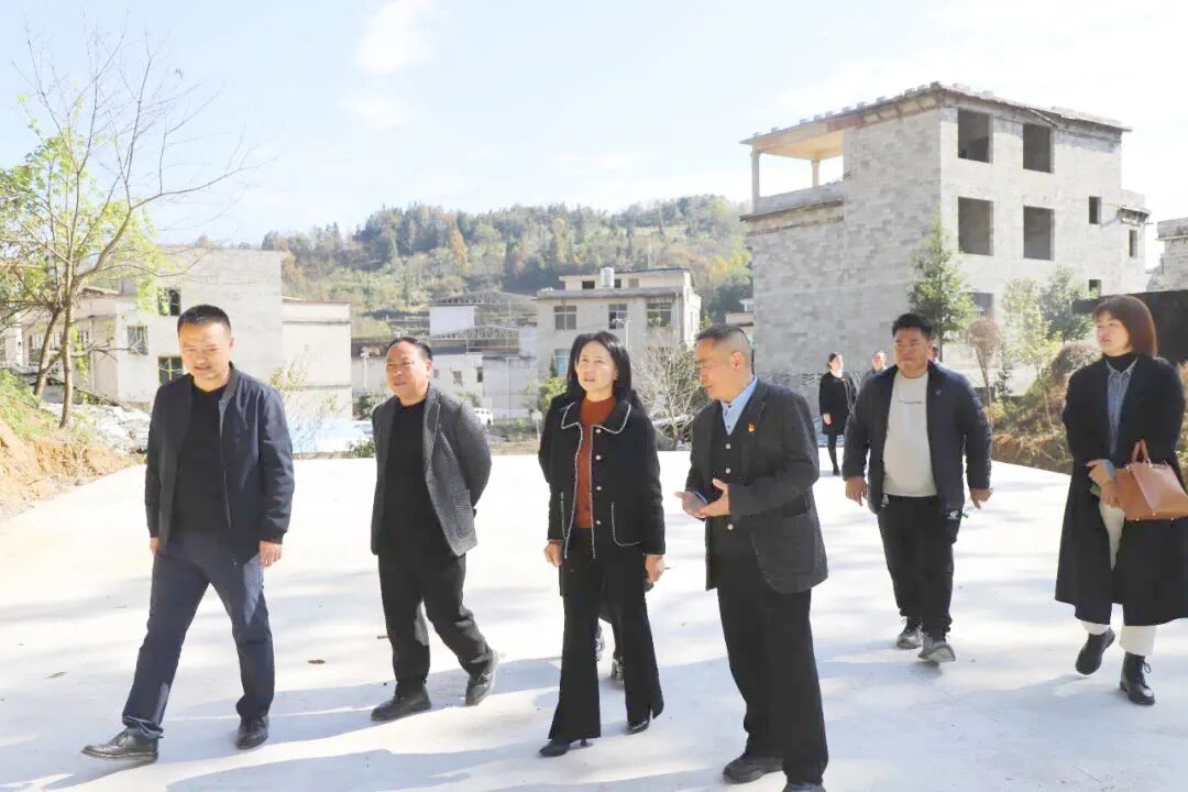 评出身边榜样，倡导文明新风！松桃婆硐村开展乡风文明提升行动