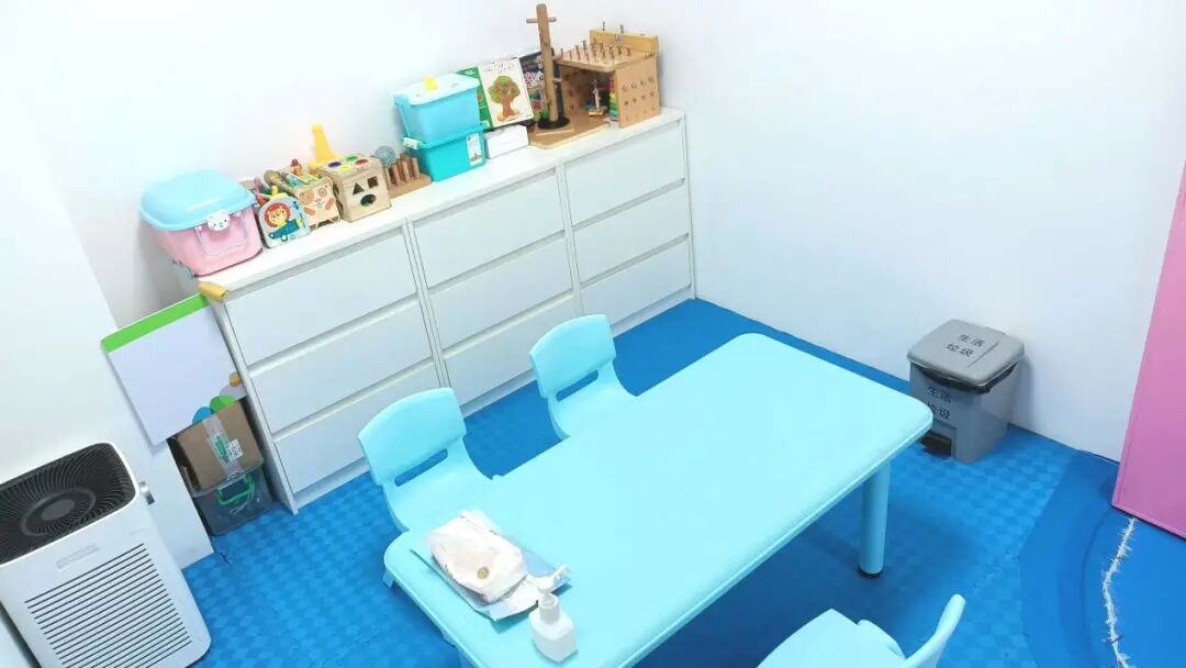 作业治疗设备包括哪些医院里有一个“作业治疗室”！做着作业，孩子病就好了_https://www.jmylbn.com_新闻资讯_第12张