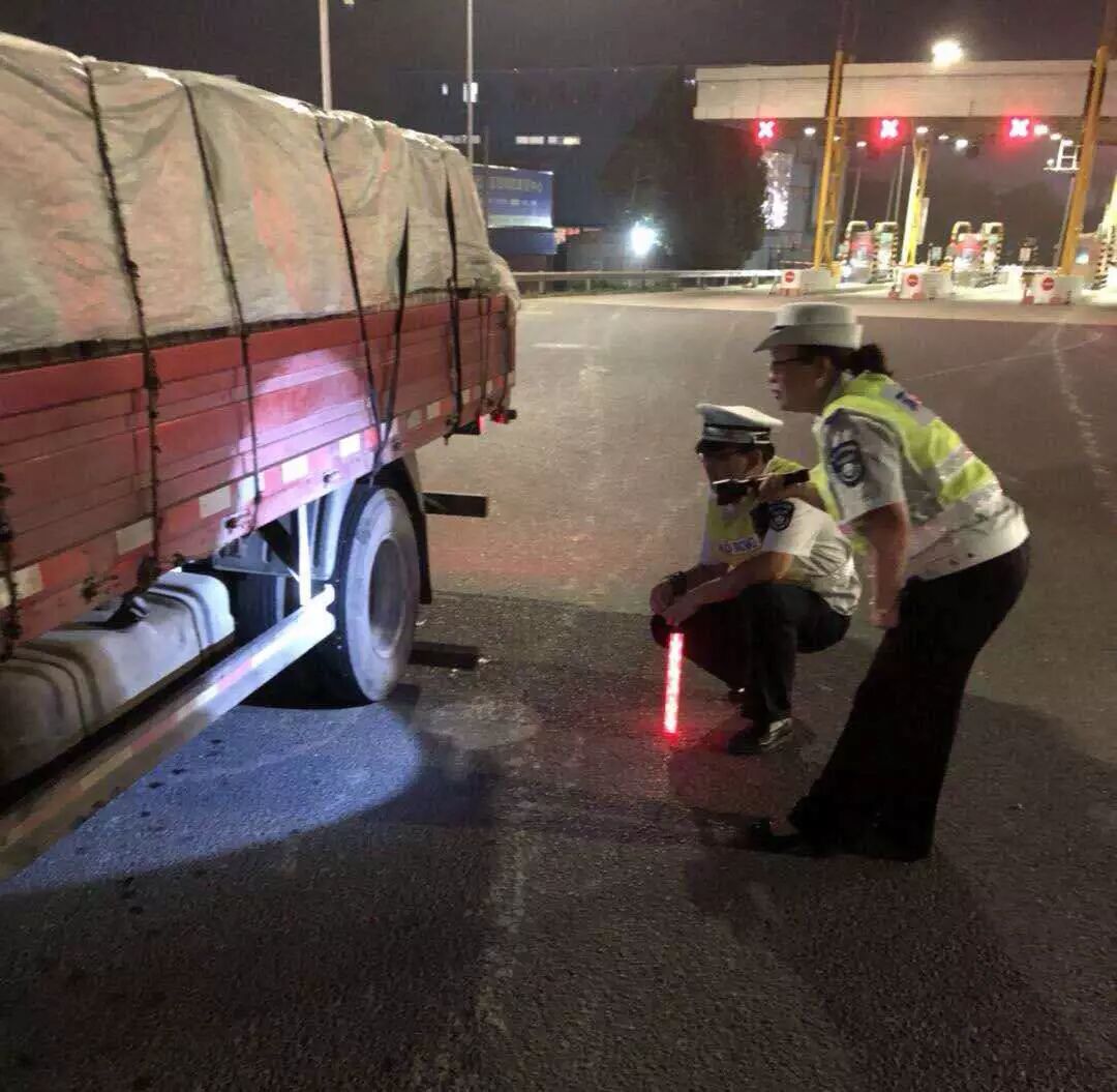 北京多举措监管移动污染源 1-8月共有10.89万辆超标车纳入黑名单