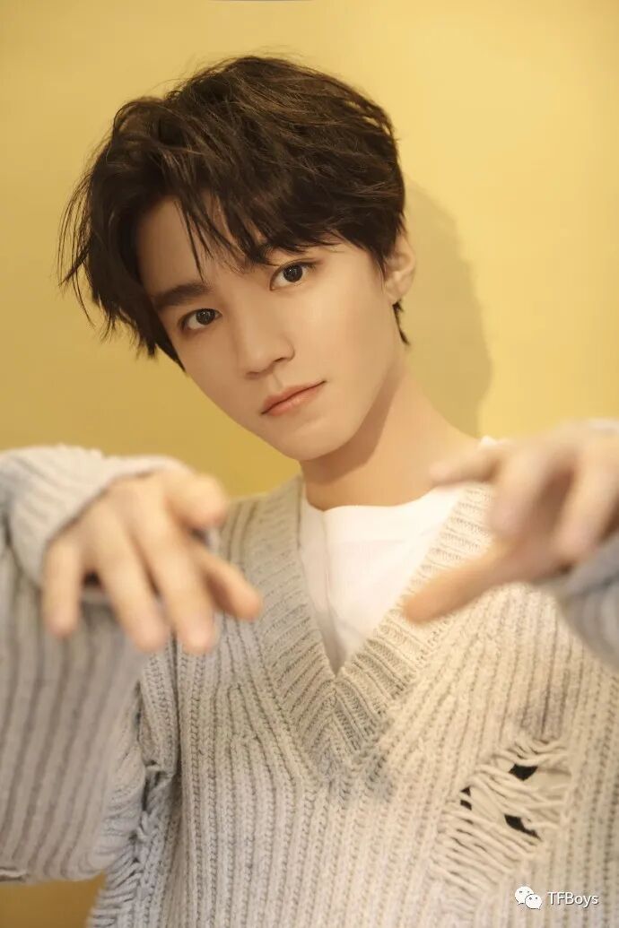 长大成人 改名 恰好是少年 首个被嘉宾逼疯的节目组 Tfboys微信公众号文章