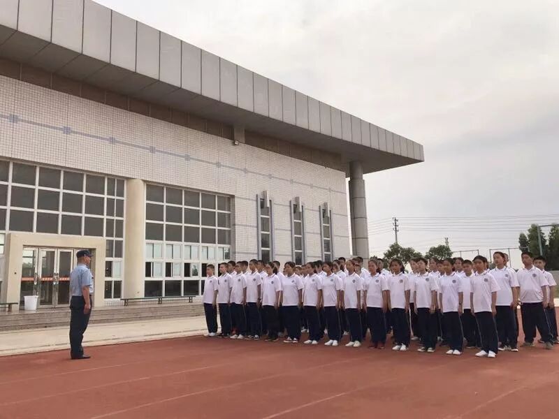 新生入学须知_沧县中学2015新生入学_新生入学训练作文 东石中学:2019