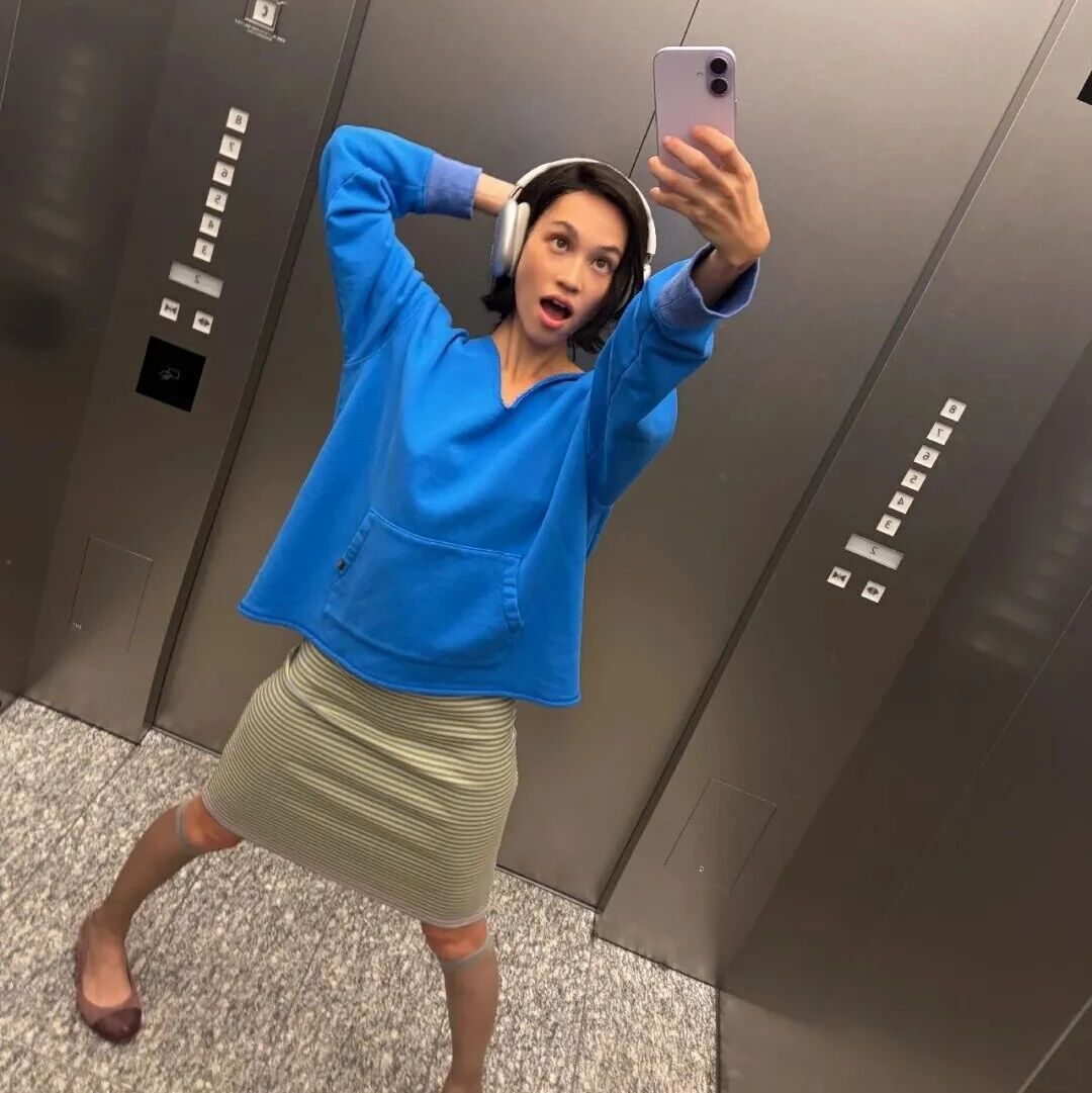 「水原希子」电梯自拍照,火了......