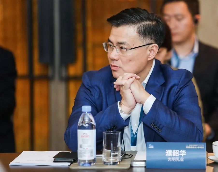 职场光明乳业董事长辞职提名百联集团总裁