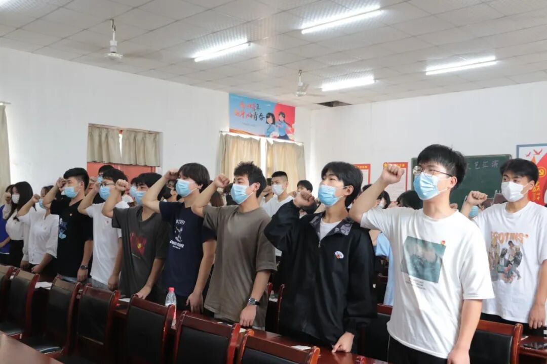 bwin必赢国际中国官方网站第二届团课培训结业典礼暨入团仪式