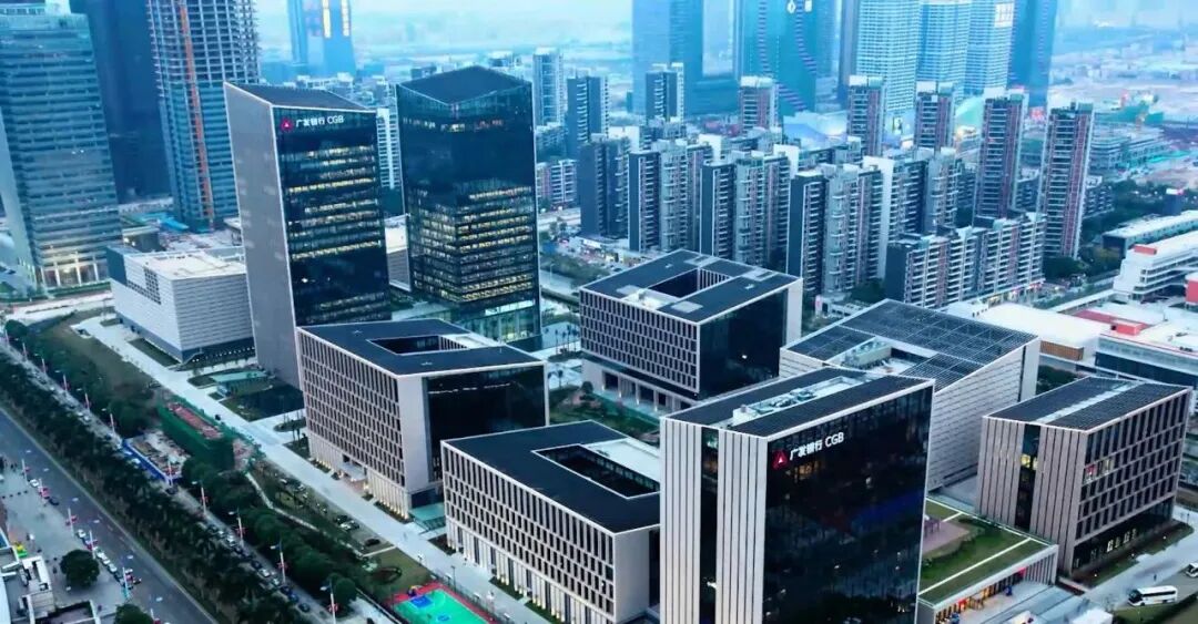 岳阳网>经济>广发银行坚持"以人民为中心"的发展思想,在政银合作,金融