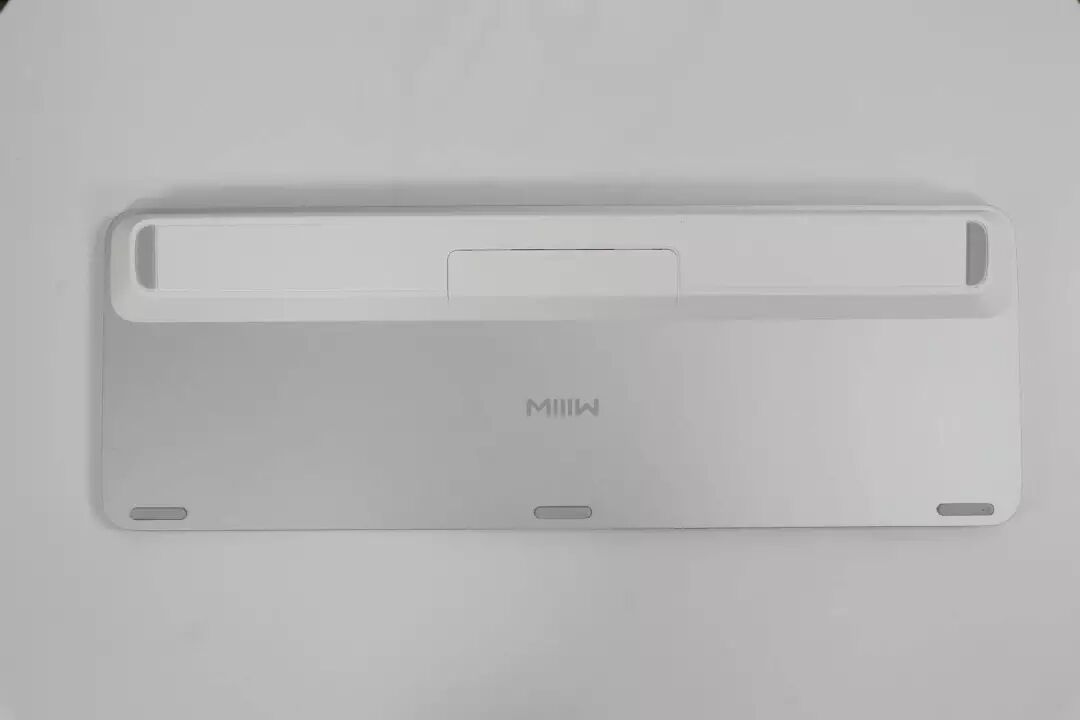 蓝牙键盘切换电脑快捷键_蓝牙键盘切换连接设备_电脑软键盘怎么打开