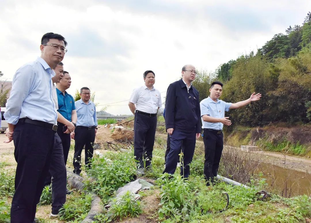 定南县赖晓强简介图片