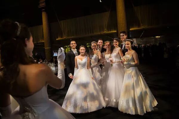 詞談 Debutante 社交名媛初登場 翻吧 微文庫