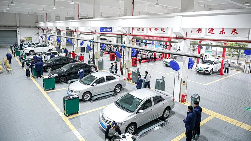 一起来看看长沙汽车工业学校2024的招生简章吧