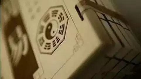 厚德载雾 自强不吸引发的社会思考_厚德载雾 自强不吸 引发的社会思考_天行健君子以自强不息地势坤君子以厚德载物