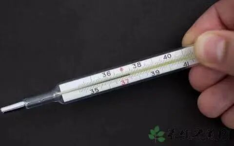 心电监护体温怎么测危重病人病情的晴雨表--心电监护仪_https://www.jmylbn.com_新闻资讯_第20张