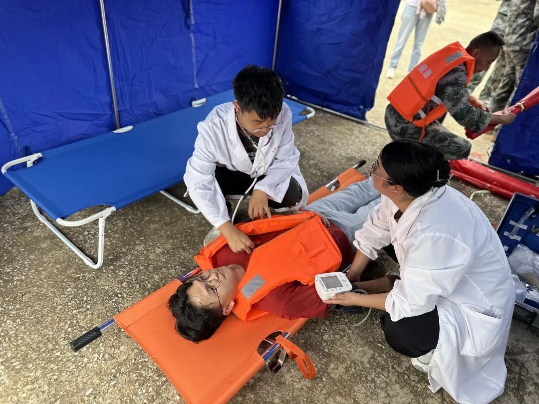 医疗救护.jpg