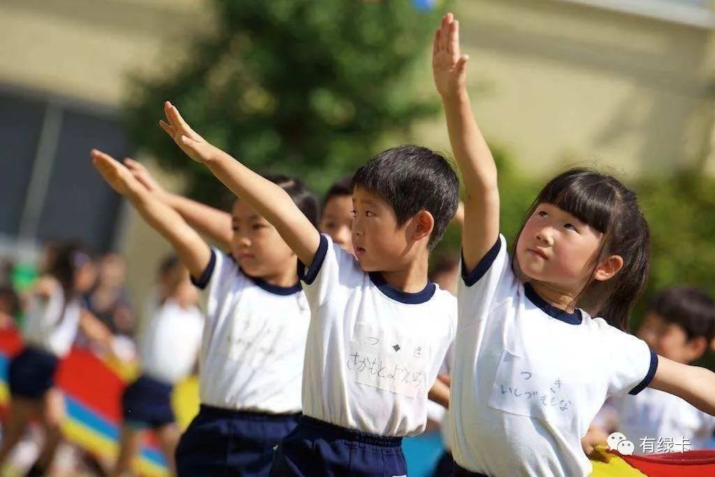 孩子一出生就要站到起跑線上,所以萌生了想要送寶貝去日本上學的想法