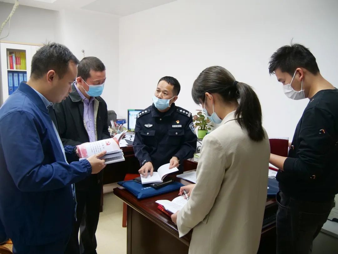 省司法厅政法队伍教育整顿第一检查组到东莞监狱检查指导工作