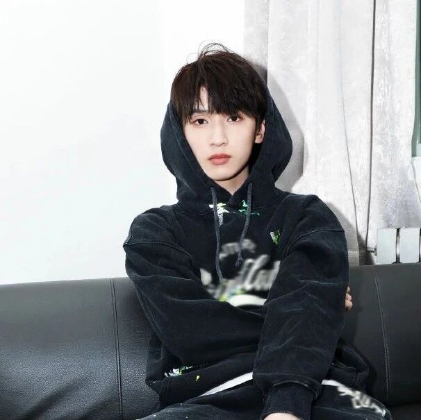 严浩翔到底抄没抄?粉丝晒音轨回应!还提到了Ty李尔新王齐铭!