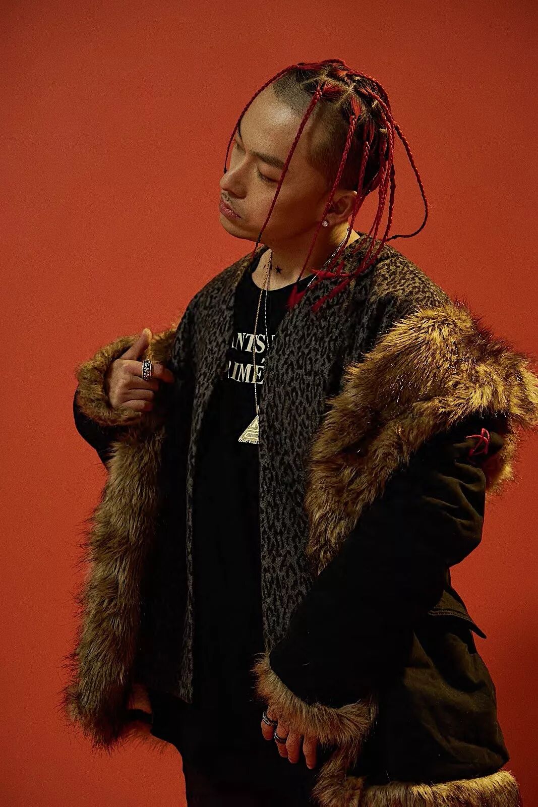 妈妈的话歌词完整版_妈妈不要丢下我完整版_关秀媚贼王完台湾整版