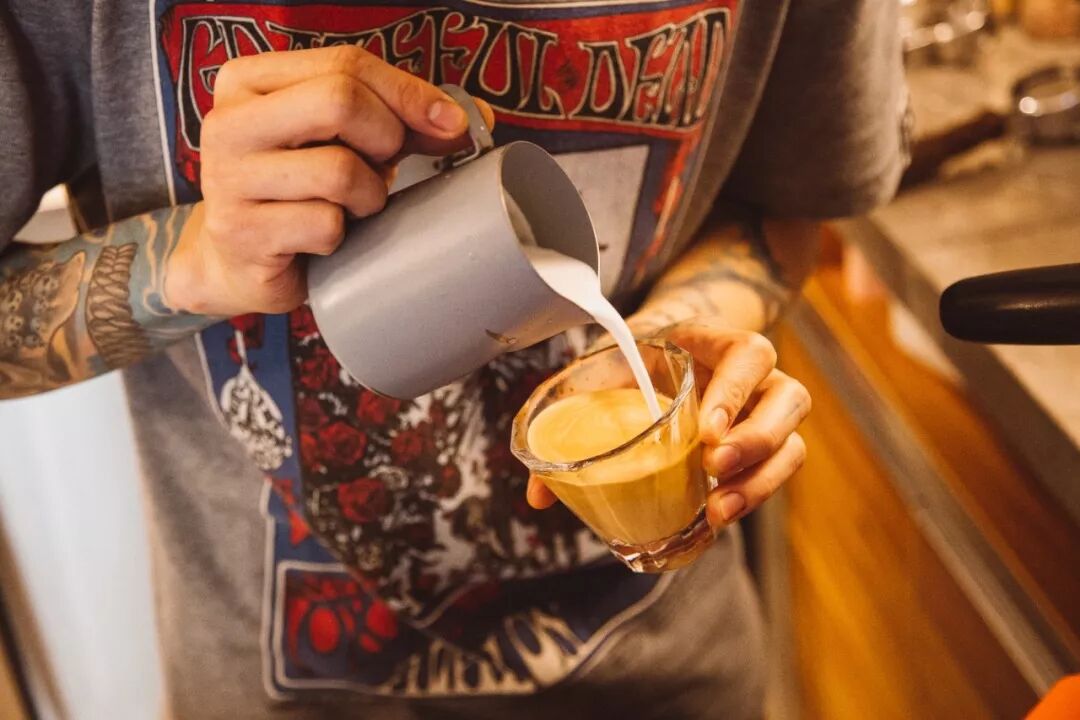 咖啡短笛是什么意思_咖啡短笛和dirty_短笛咖啡