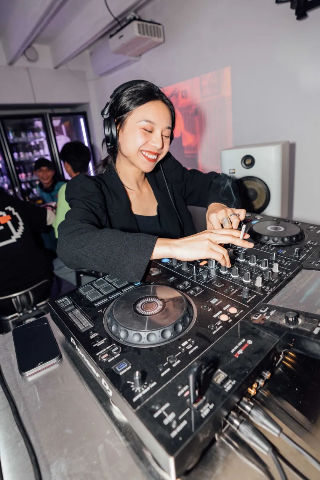 ɳ���¿�һ���ܿ��ݳ��ı����꣬�����׼ң���ӭ������