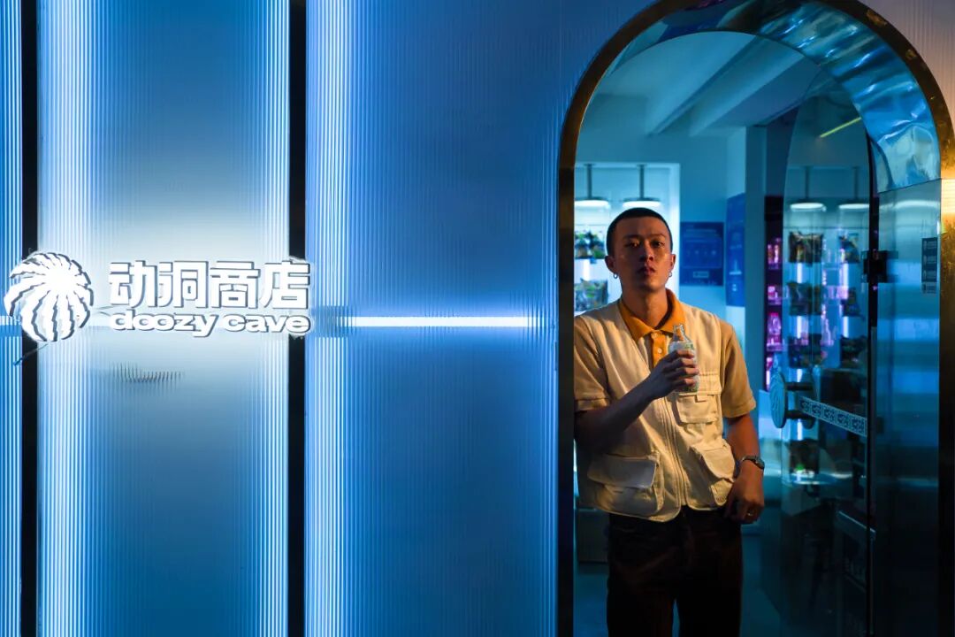 ɳ���¿�һ���ܿ��ݳ��ı����꣬�����׼ң���ӭ������