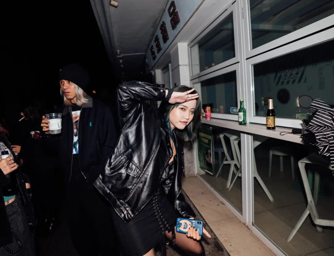 ɳ���¿�һ���ܿ��ݳ��ı����꣬�����׼ң���ӭ������