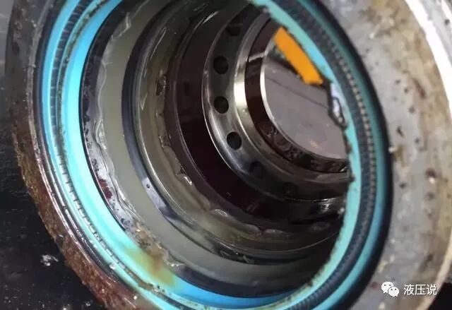 液压缸为什么会漏油？的图4