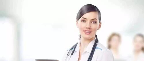 孕妇产检后，是看助产士门诊，还是医生门诊，两者有什么不同?