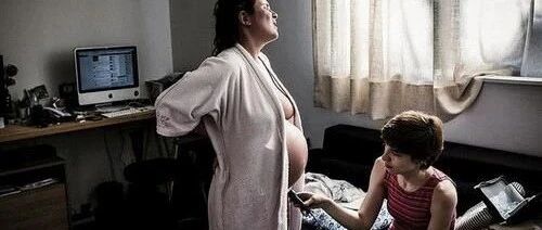 深圳19岁产妇在家中分娩，婴儿窒息身亡，如何杜绝悲剧重演？