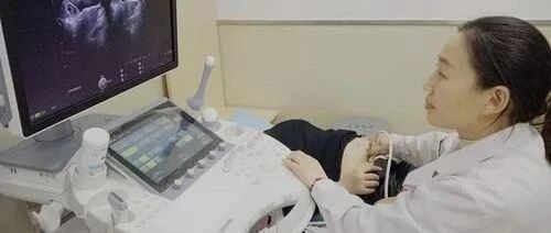 孕妇每天八杯水，羊水不到300毫升，测B超，胎儿的膀胱哪去了？