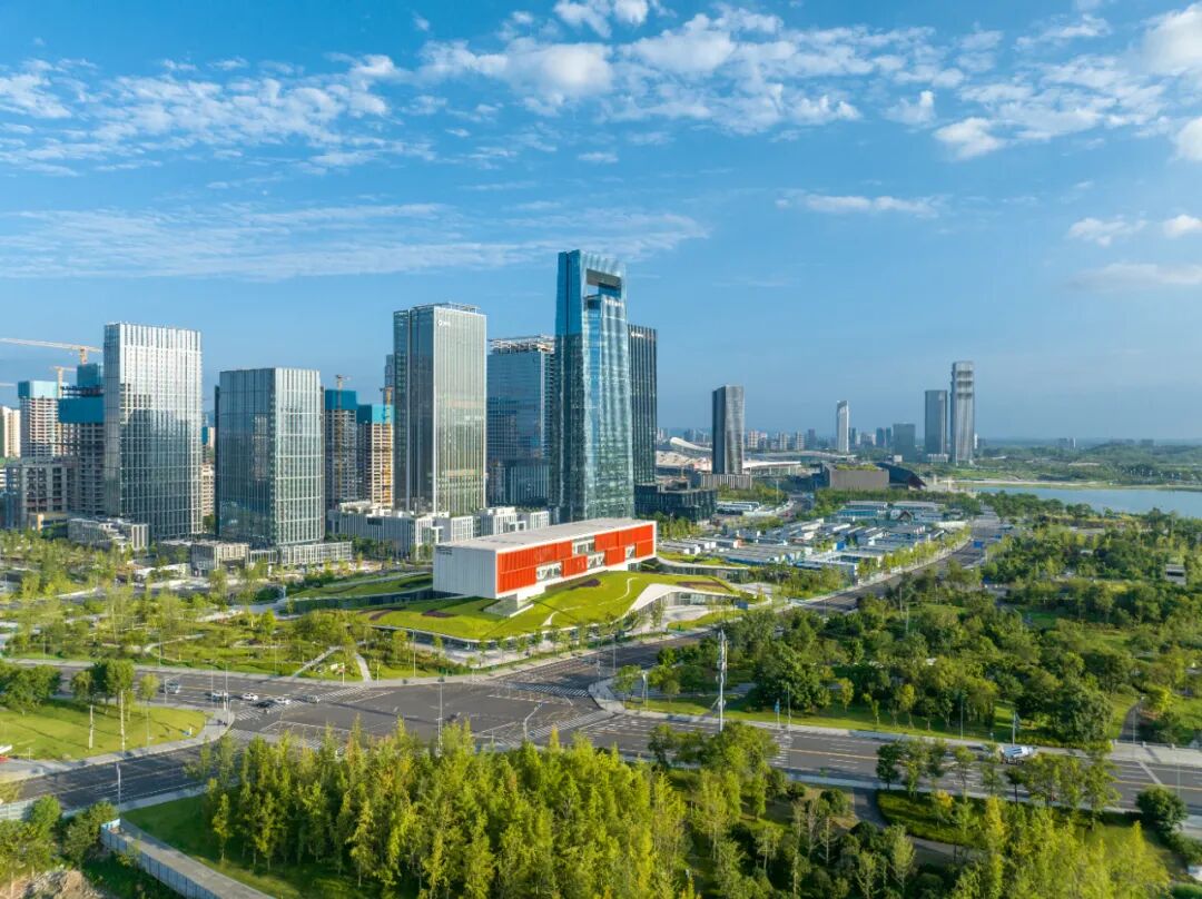 2023年四川天府新区实现地区生产总值46328亿元增长69