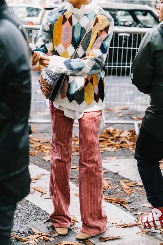 我打賭，19年開春穿上「花毛衣」，才最時髦好看！ 家居 第34張