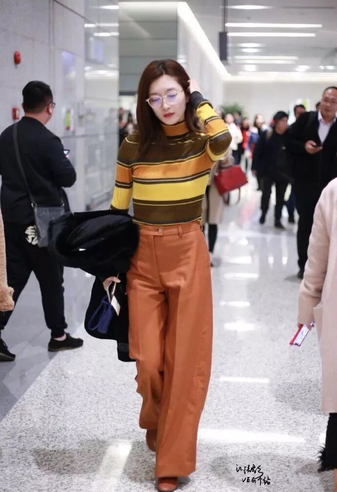 我打賭，19年開春穿上「花毛衣」，才最時髦好看！ 家居 第6張