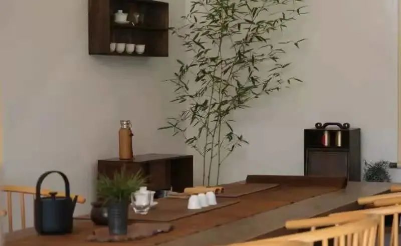千柏地板_柏爾雅地板是幾線(xiàn)品牌_柏逸木地板