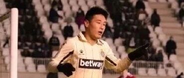 足球|武磊轰2021第一球！孙兴慜刺激他更努力，不放弃或赢得主帅信任